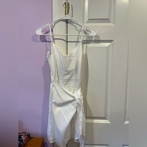 White linen wrap dress (Abercrombie& Fitch, S)
